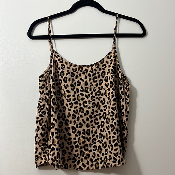 Flowy cheetah print tank top with adjustable straps. Size 4 H&M - Picture 1 of 3